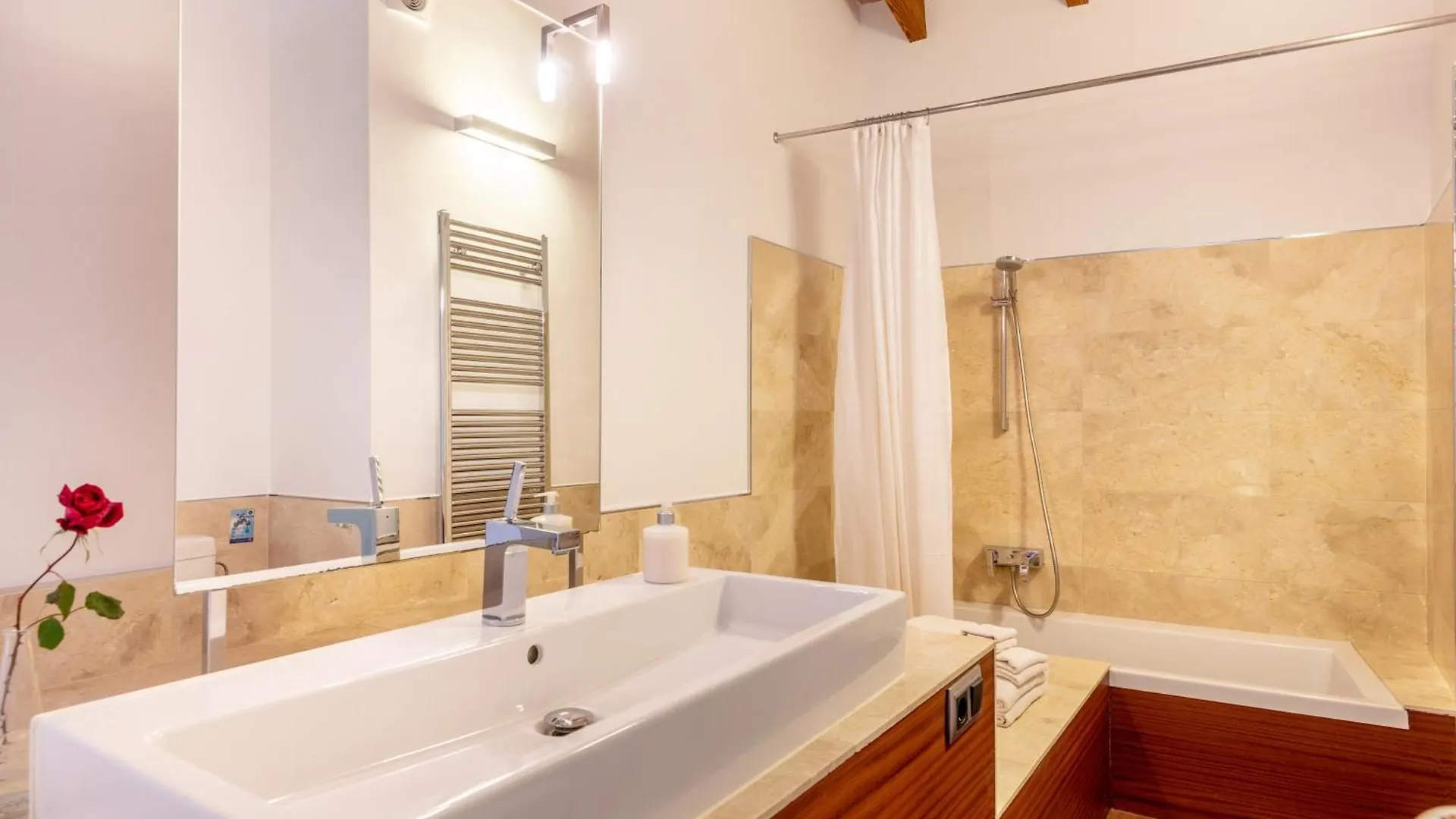 Can Tem Turismo De Interior Alcudia  Alcudia (Mallorca)